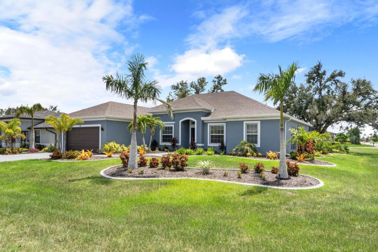 Beautiful Cape Coral Oasis! King Bed, Bbq, Heated Pool, Pvt Yard & Much More! Exterior photo