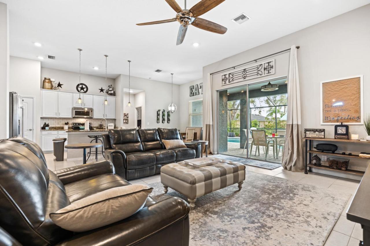 Beautiful Cape Coral Oasis! King Bed, Bbq, Heated Pool, Pvt Yard & Much More! Exterior photo