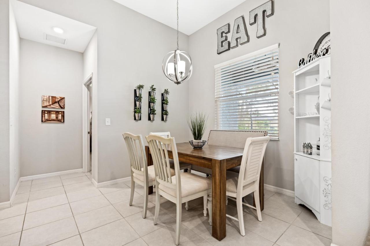 Beautiful Cape Coral Oasis! King Bed, Bbq, Heated Pool, Pvt Yard & Much More! Exterior photo