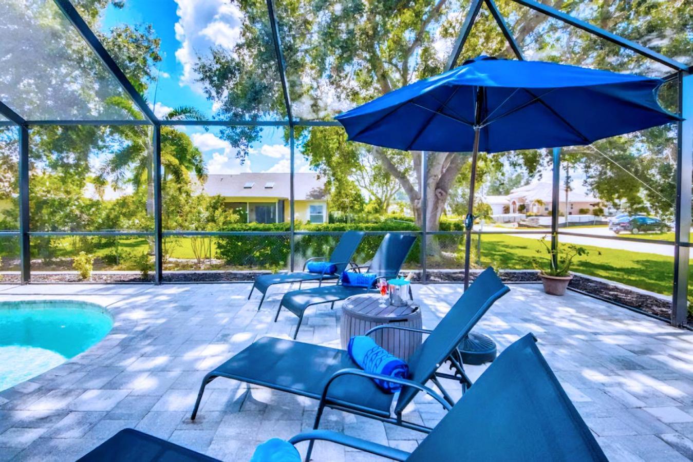 Beautiful Cape Coral Oasis! King Bed, Bbq, Heated Pool, Pvt Yard & Much More! Exterior photo